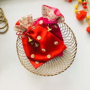 50 Silk Potli Bag Indian Wedding Favor Gift Bag Return Etsy