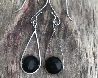 Orecchini in cristallo di shungite in argento sterling