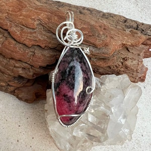 Rhodonite Wire Wrapped Pendant Sterling Silver, Reiki Charged, Healing Crystal Pendant, Rhodonite Pendant, Heart Healing, Love image 3