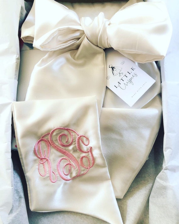 newborn bow swaddle