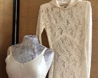 1930s sweet lace vintage wedding dress Art Deco bridal gown long lace sleeves, train adorable collar back buttons & original slip UK small 8