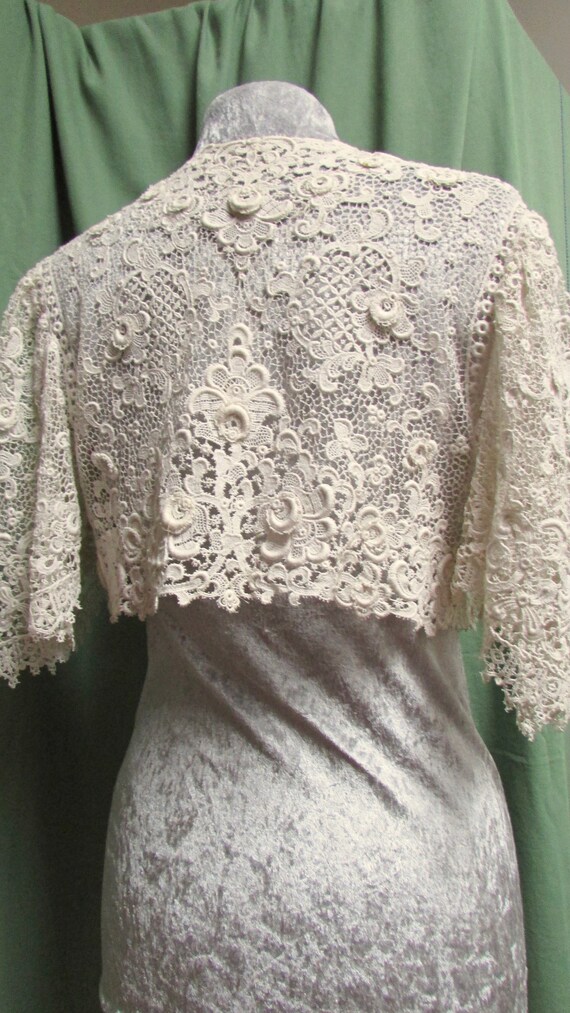 Antique cotton lace bridal cape, beautiful floral… - image 7