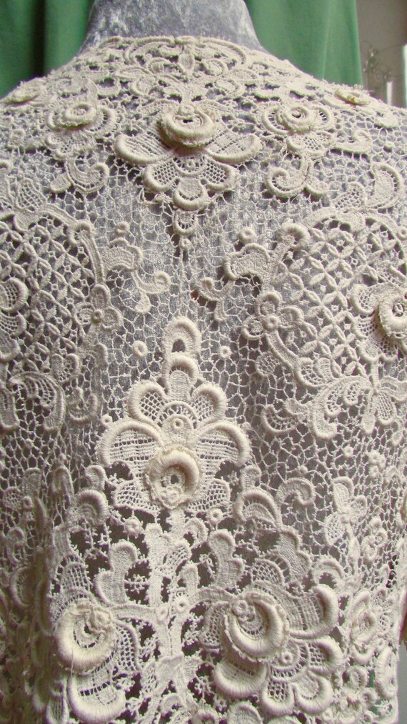 Antique cotton lace bridal cape, beautiful floral… - image 8