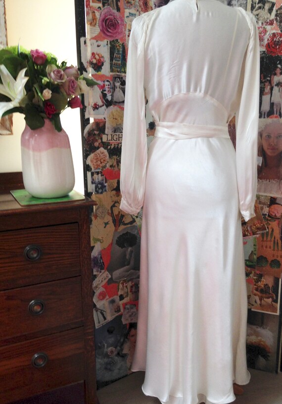 1930s vintage wedding dress UK 10 to 12 lovely iv… - image 10