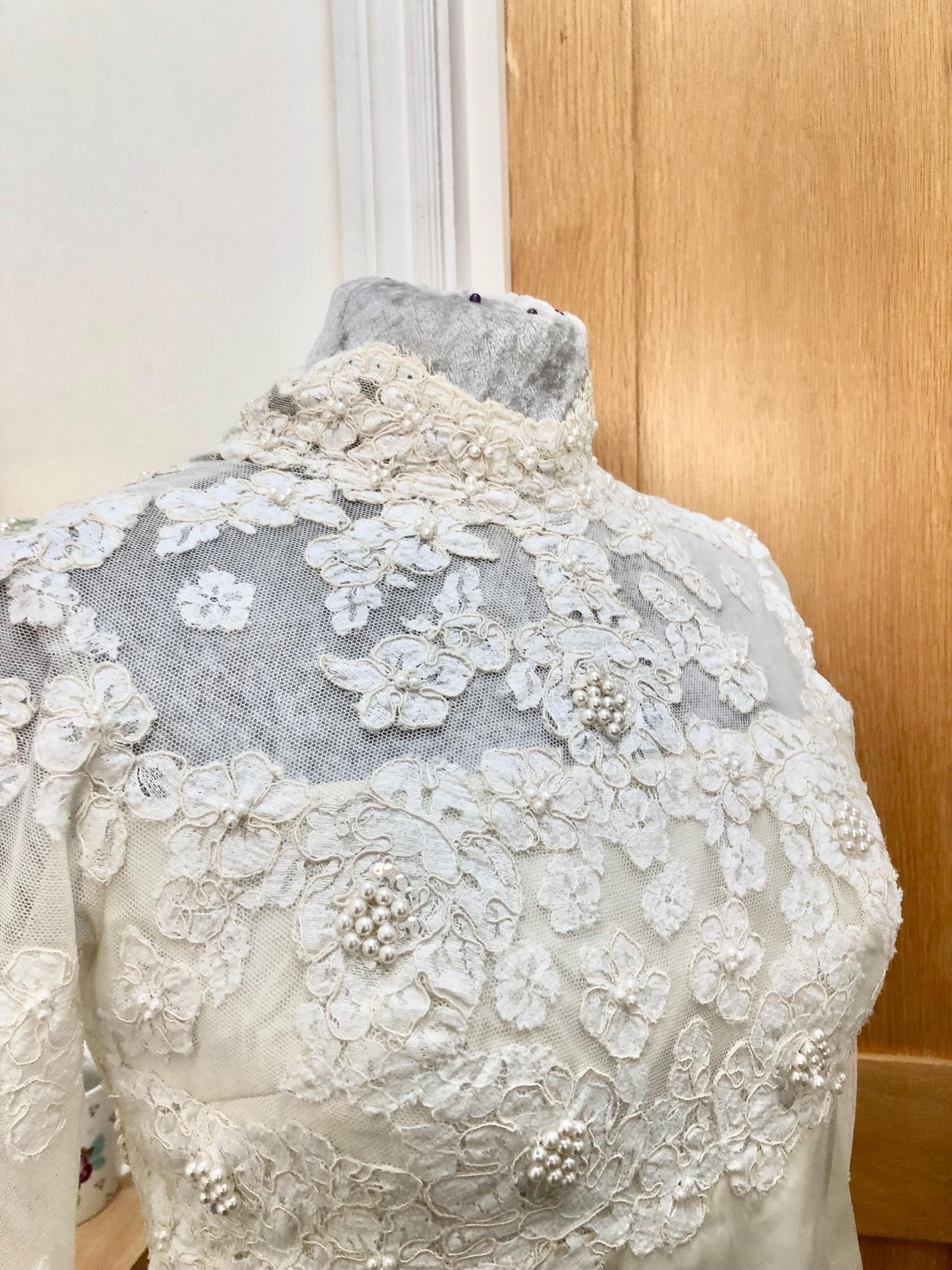 Priscilla of Boston Vintage 60s Wedding Dress. Heavy Draped Silk Long Lace  Sleeves and High Neckline, Low Square Back Bows UK6 Fairly Short - Etsy