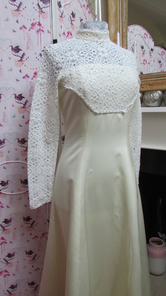 60s vintage wedding dress. Sweet simple swinging … - image 2