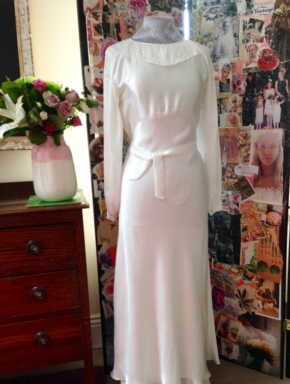 1930s Vintage Wedding Dress Uk 10 To 12 Lovely Ivory Satin Etsy