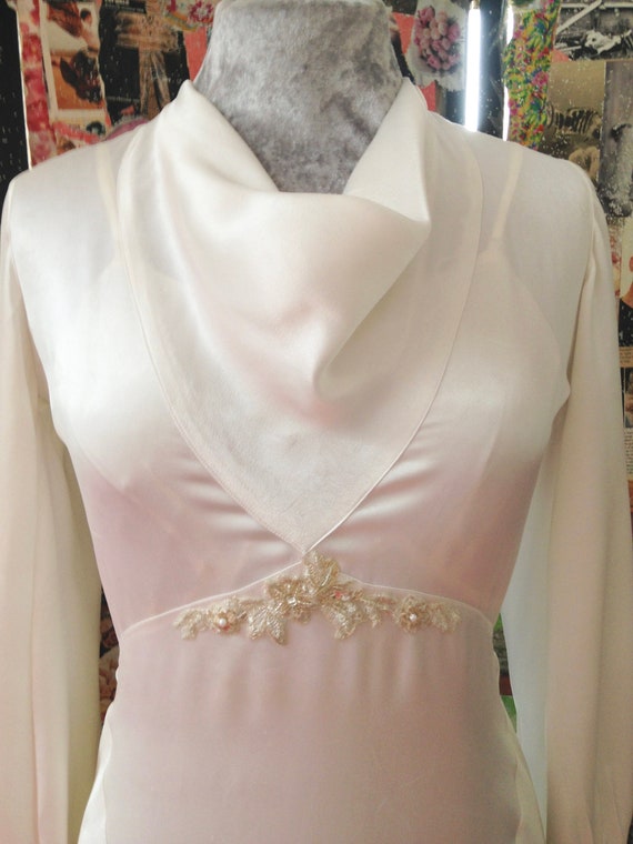 1930s Deco vintage wedding dress, stunning exampl… - image 1