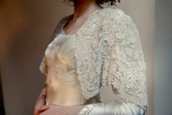 Antique cotton lace bridal cape, beautiful floral… - image 2