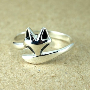 Fox Ring in Sterling Silver, Fox Ring, Fox Head Ring, Silver Fox Ring, Tiny Fox Face Stacking Ring, Fox Stacking Ring - Fox Jewelry