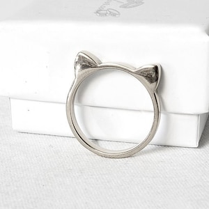 Cat Ears Ring – Cat Ring, Stacking Ring, Kawaii Cat ears Ring, 925 sterling silver Cat ears ring, Friends gift, statement ring, animal ring
