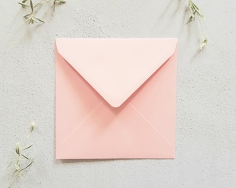 Square envelope 15,5x15,5 cm white, pale pink, pale green, pale blue or kraft (cannot be sold alone)