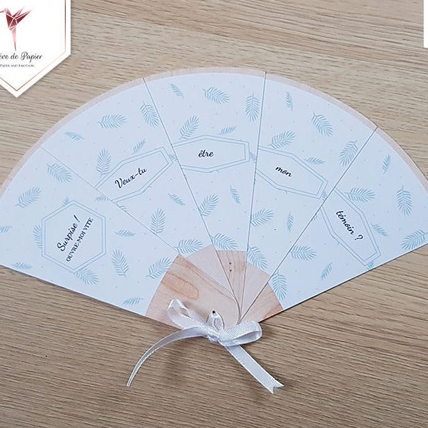 Fan-shaped witness request - light green floral pattern