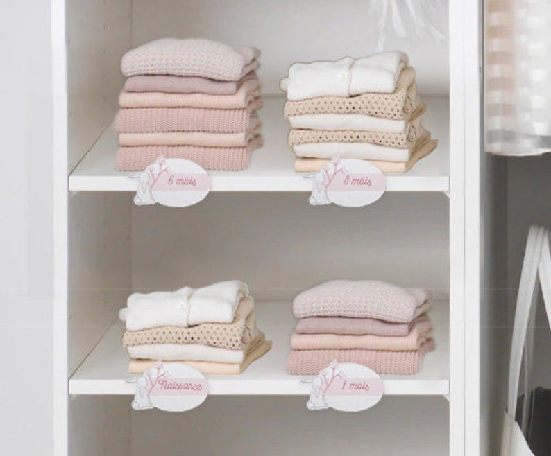 Étiquettes pour organiser et ranger l'armoire de bébé par taille pour vêtements pliés image 2