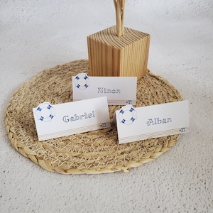 Set mit 12 Platzhaltern mit maritimem Motiv