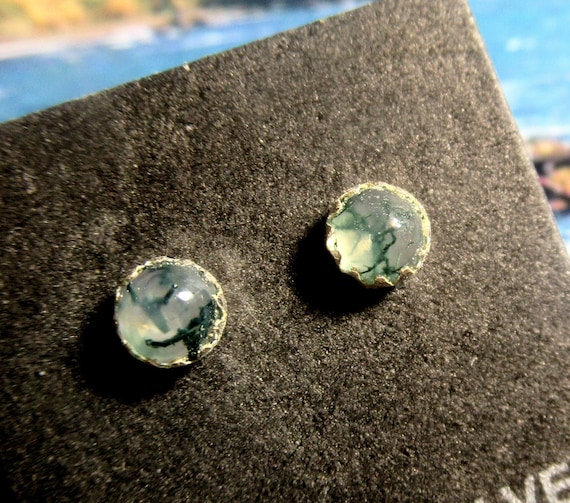 《1点限定》モスアゲート＊ピアスorイヤリング 1点限定》テルナテ島モスアゲート＊ピアスorイヤリング 刺繍