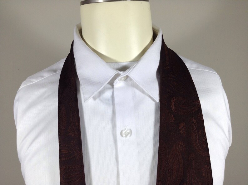 Grenada by Excello Paisley Necktie
