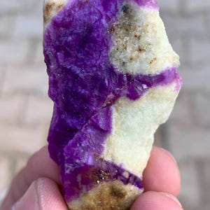 Natural Rare Hackmanite from Afghanistan, Vivid Fluorescence, 22.12 Grams