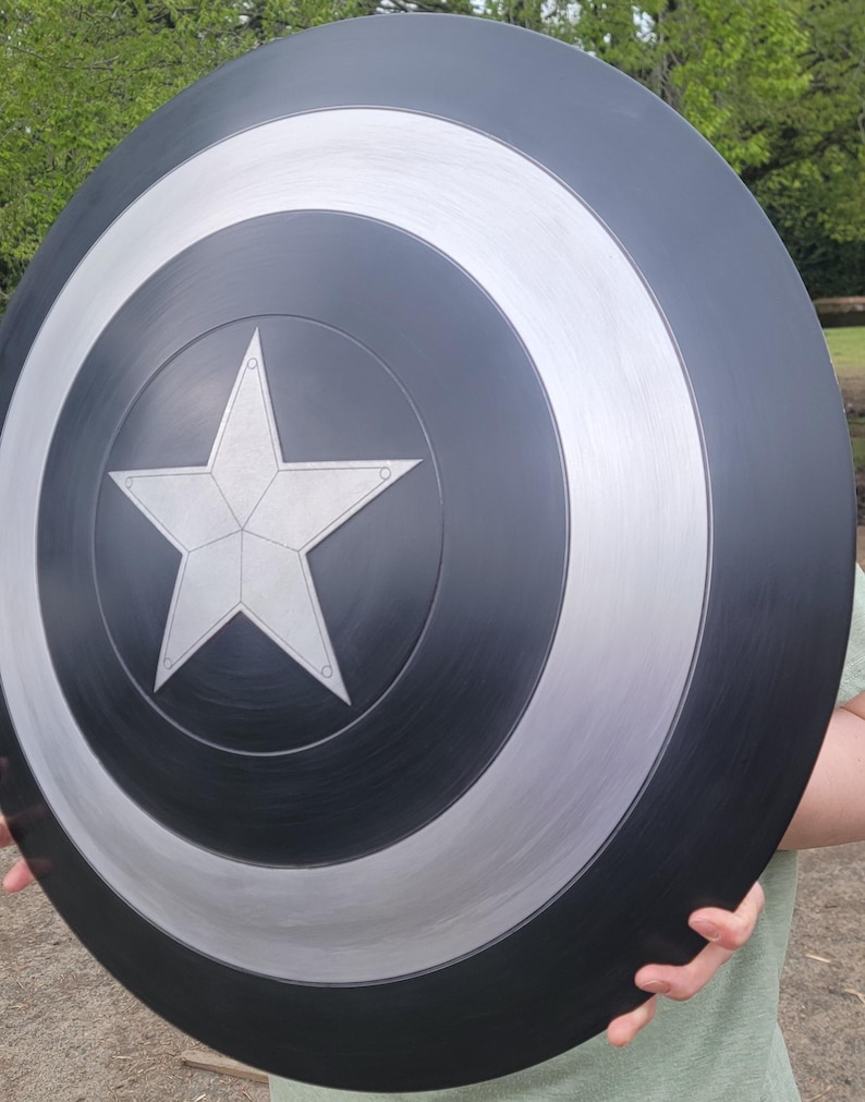 60 cm svart Captain America-sköld i spunnet aluminium | Cosplay-rekvisita bild 2