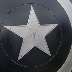 60 cm svart Captain America-sköld i spunnet aluminium | Cosplay-rekvisita bild 5