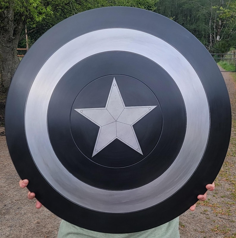 60 cm svart Captain America-sköld i spunnet aluminium | Cosplay-rekvisita bild 1