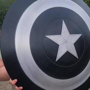 60 cm svart Captain America-sköld i spunnet aluminium | Cosplay-rekvisita bild 3