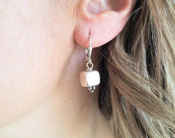 Sterling silver cube dangle artisan earrings. All season jewelry gift for women. Lever back silver earrings. Handmade by Dolce de Leti.