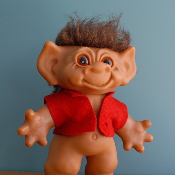 Original troll doll with  short hair, Dam troll , Made in Denmark , about 7.9'' troll, collectible troll