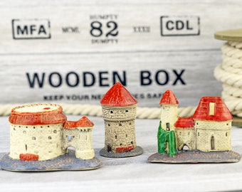Set di modelli in miniatura della città vecchia di Tallinn Estonia, regalo di ricordi estoni, miniature in ceramica fatte a mano, mini case da collezione souvenir
