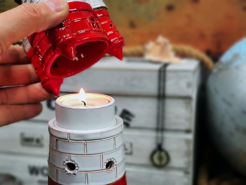 On the top of Roter Sand lighthouse you can use led light or tea light candle.