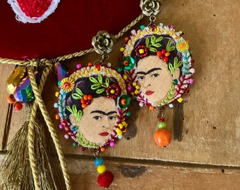 Frida Kahlo brooch fabric art textile hand-embroidered