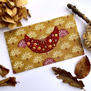 Pochette lune brodée à la main en tissu ethnique porte carte