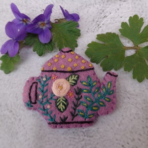 Folk teapot flowers brooch hand embroidered in purple wool felt image 4