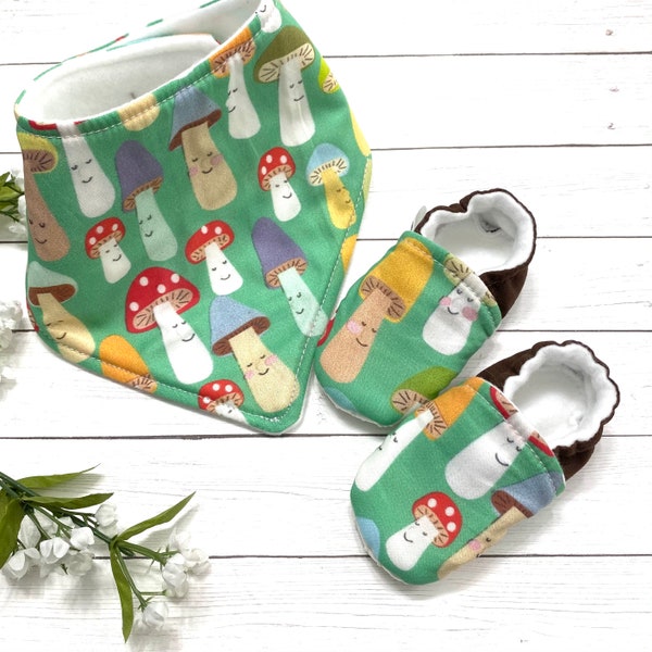 Vegan Baby Shoes, Mushrooms Booties, Woodland Baby, Cute Baby Shower Gift, Gender Neutral, Forest