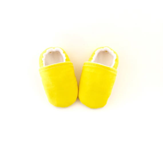 infant yellow shoes