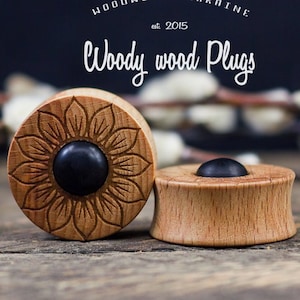 Sunflower Wooden Plugs – Handmade Engraved Saddle Gauges 16–50 mm