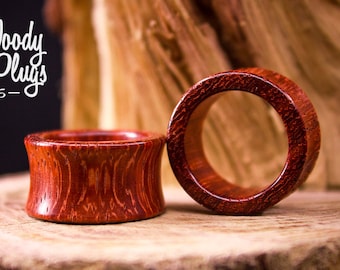 Red ear tunnels from Padauk wood - Wood Plugs and Tunnels - Red Ear Gauges 00g 10mm 12mm 1/2'' 14mm 9/16" 15mm 5/8" 18mm 11/16" 20 mm 13/16"