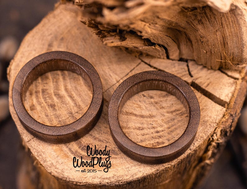 Wenge Ear tunnels - wood tunnels - organic tunnels - natural ear tunnels - ear plugs - wenge wood plugs 10 mm 12 mm 14 mm 16mm 18mm 20mm 22 Nut