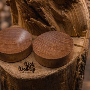 Concave plugs concave ear gauges wooden gauges organic gauges 10 mm 12 mm 14 mm 16mm 18mm 20mm 22mm 24mm 26mm 28mm 30mm Sapele