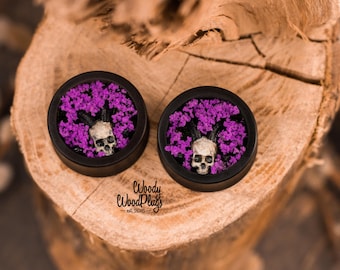 Gothic Skull Ear Plugs with Purple Moss | Handmade Ebonite Tunnel Jewelry | Dark Aesthetic Body Jewelry for Stretched Ears 18-50mm