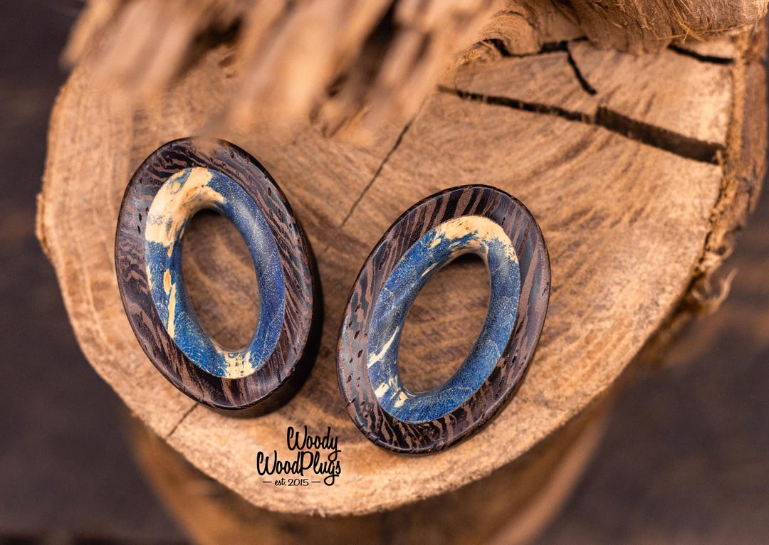 thumbnail image 2 of OVERGAUGED Ebony Wood Plugs With Carved Flower Brass Inlay – Pair Of Gauges/Tunnels 2 of 6