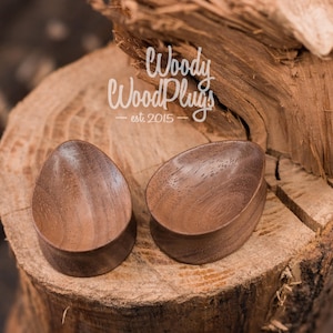Teardrop Concave Ear Gauges from Brazil Nut - Dropshaped concave ear plugs 16mm 18 20 22 24 25 26 28 30 32 34 35 36 38 40 11/16&quot; 3/4&quot; 13/16&quot;