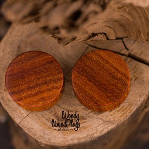 Sapele öronproppar 0g 00g/ Naturliga öronproppar/organiska träproppar/0g proppar/00g proppar 12 mm 14 mm 16mm 18mm 20mm 22mm 24mm 26mm 30mm