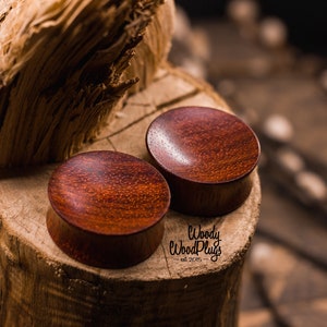 Concave plugs concave ear gauges wooden gauges organic gauges 10 mm 12 mm 14 mm 16mm 18mm 20mm 22mm 24mm 26mm 28mm 30mm Padouk