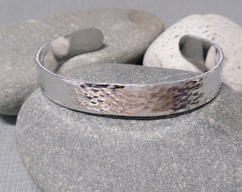 Hammered textured Bracelet, Silver Cuff Bracelet, Hand Stamped, Aluminium Jewellery