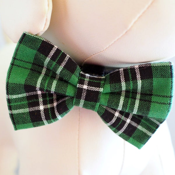 Green Plaid Christmas Dog Bow Tie, Green Tartan Bow Ties for Holiday Photos, St. Patrick's Collar Bows fits Small to Extra Large Dogs / Cats