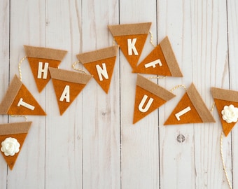 Thankful Garland: Felt Pumpkin Pie Thanksgiving Decor for Fall