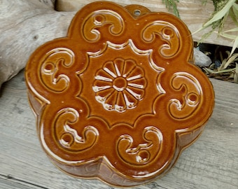 Decorative baking mold, ceramic mold