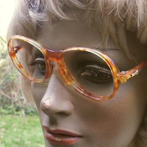 Fancy frame silhouette ( original vintage )