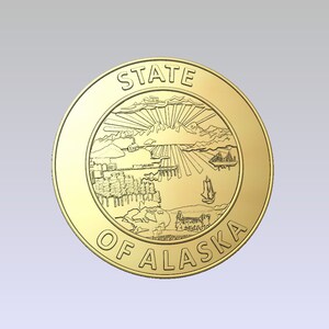 Peut inclure: Un sceau doré avec les mots "STATE OF ALASKA" autour du bord. Le sceau représente une chaîne de montagnes, une étendue d'eau, un navire et un soleil levant.